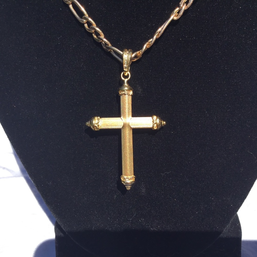**TRADE @Loradeen** Figaro Chain With Pendant - Picture 4 of 7